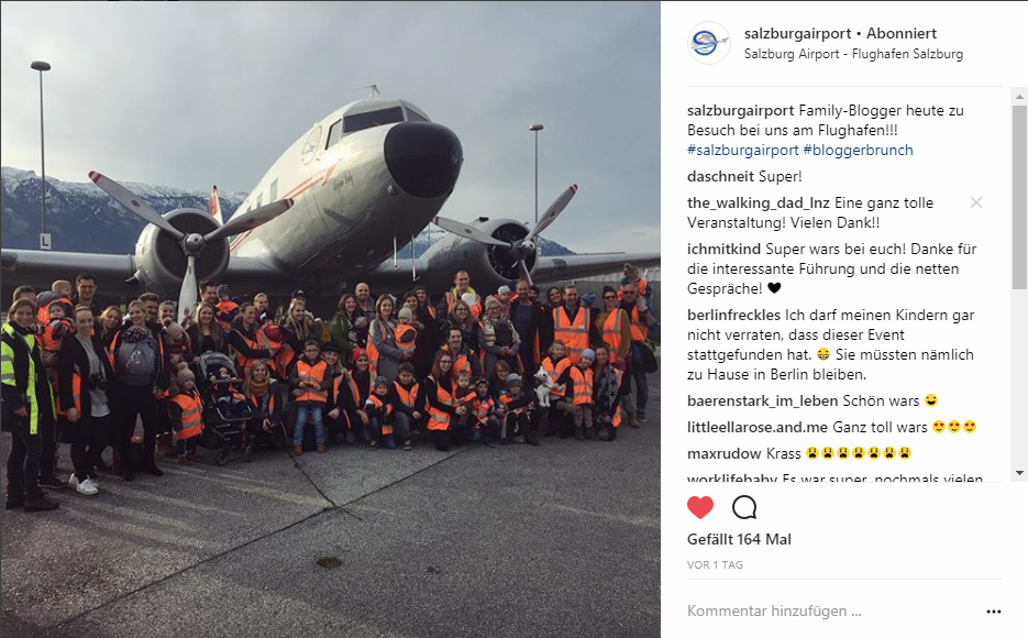 Gruppenfoto Bloggerbrunch am Flughafen Salzburg
