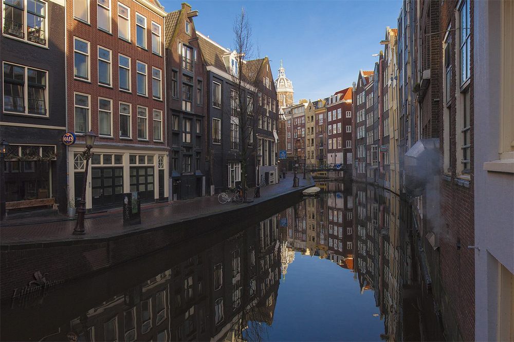 Gracht bei Kurztrip nach Amsterdam